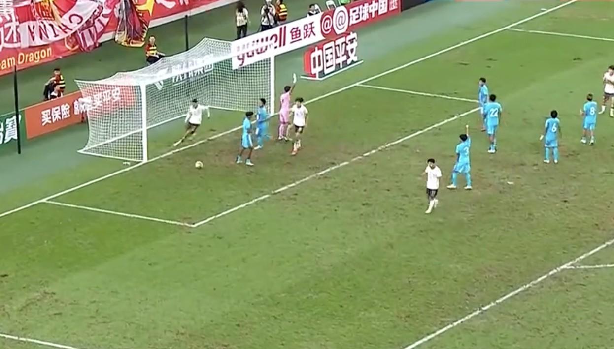 开云官网登录-热议U22男足半场:心急但能力不够,说是职业球员都侮辱职业